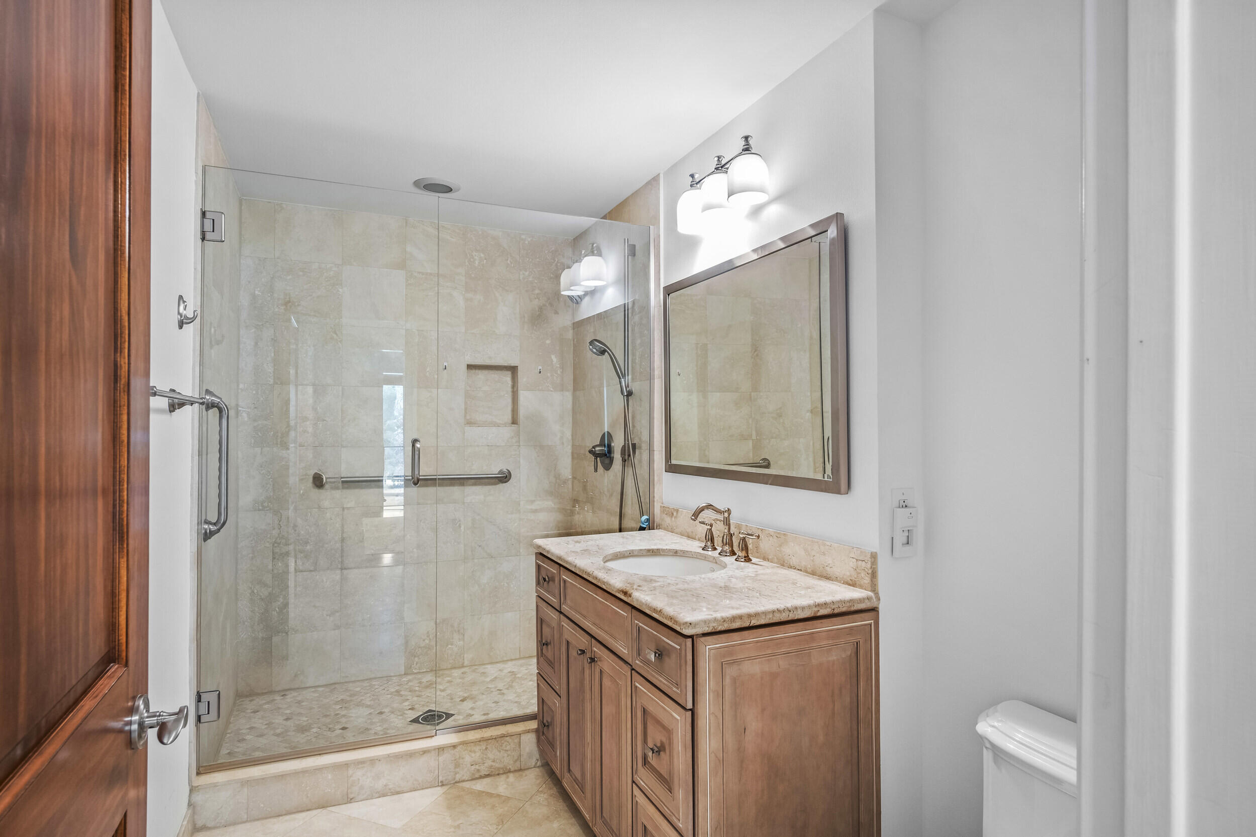 Delray Beach, Florida, 33445, United States, 2 Bedrooms Bedrooms, ,2 BathroomsBathrooms,Residential,For Sale,1934680