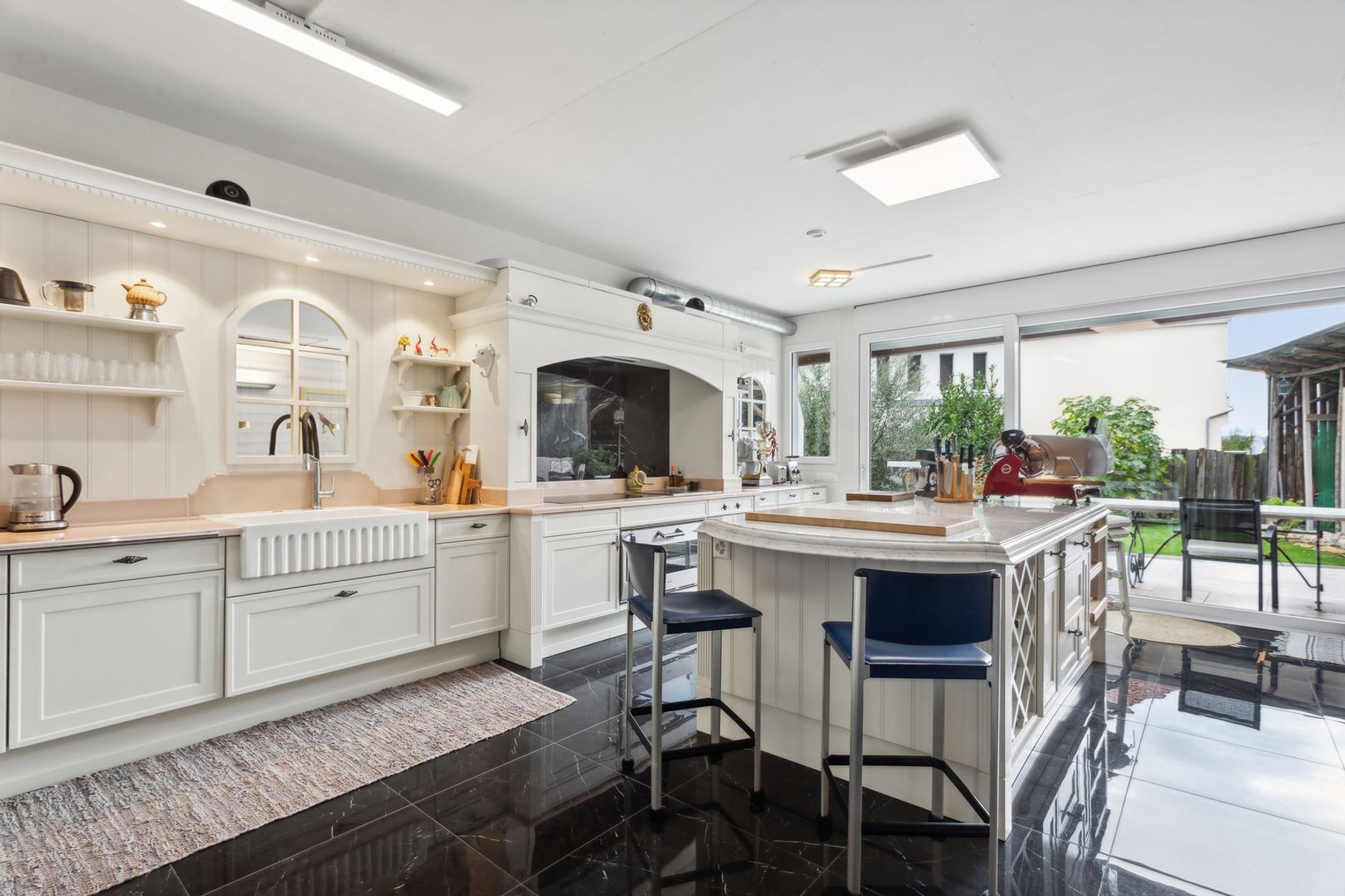  Elegantly renovated character house in the heart of Onnens - 物件實景