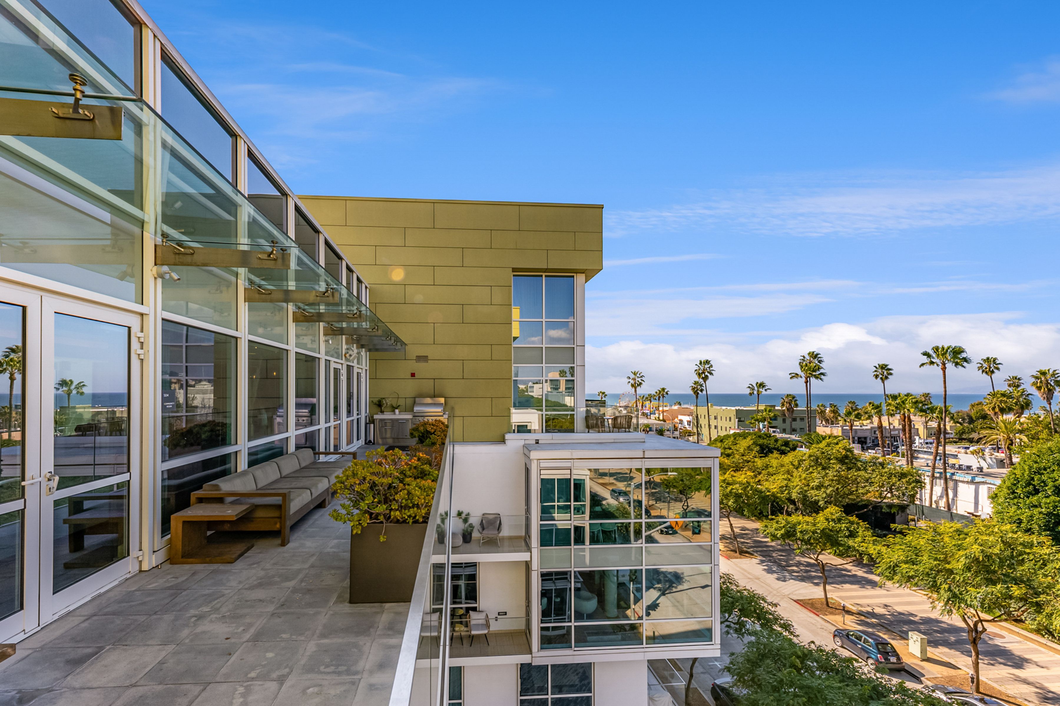  1705  Ocean Ave - 物件實景