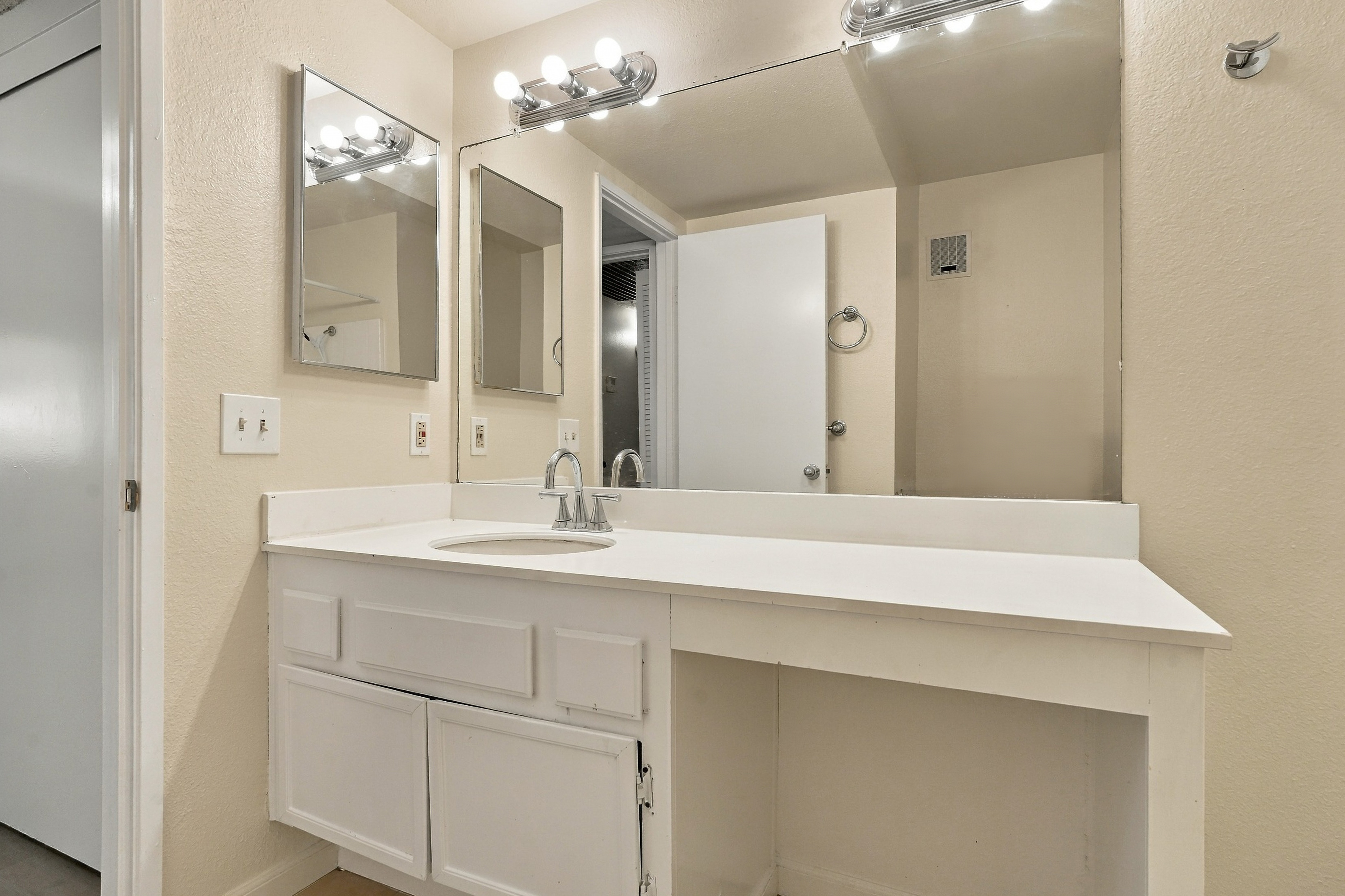  5985 Dandridge Lane, San Diego, CA 92115 - 物件實景