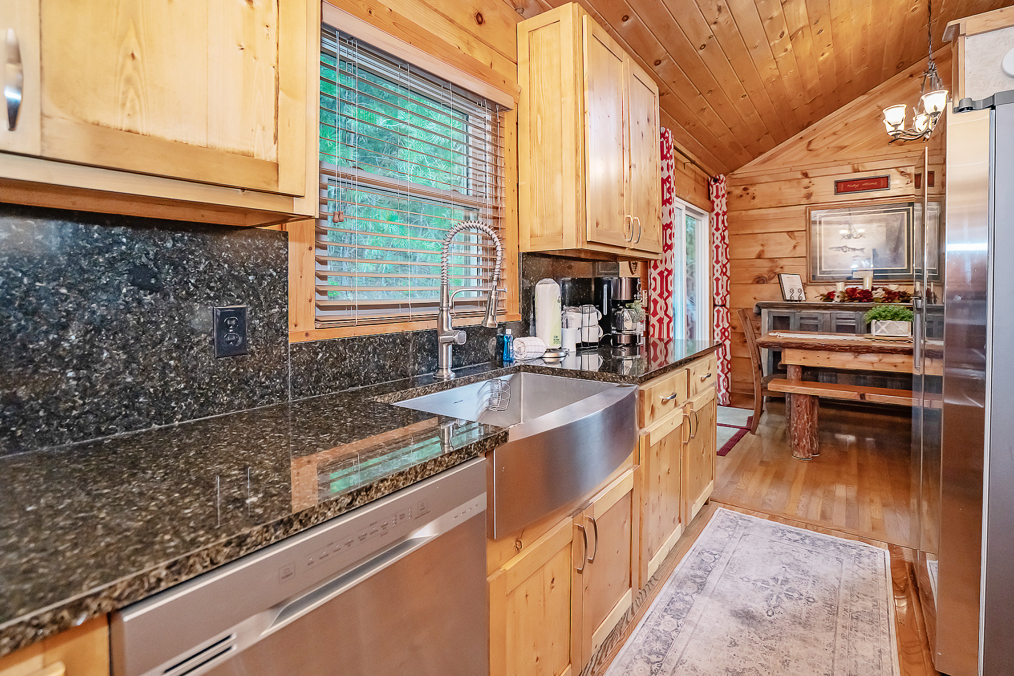 Sevierville, Tennessee, 37862, United States, 3 Bedrooms Bedrooms, ,2 BathroomsBathrooms,Residential,For Sale,1981981