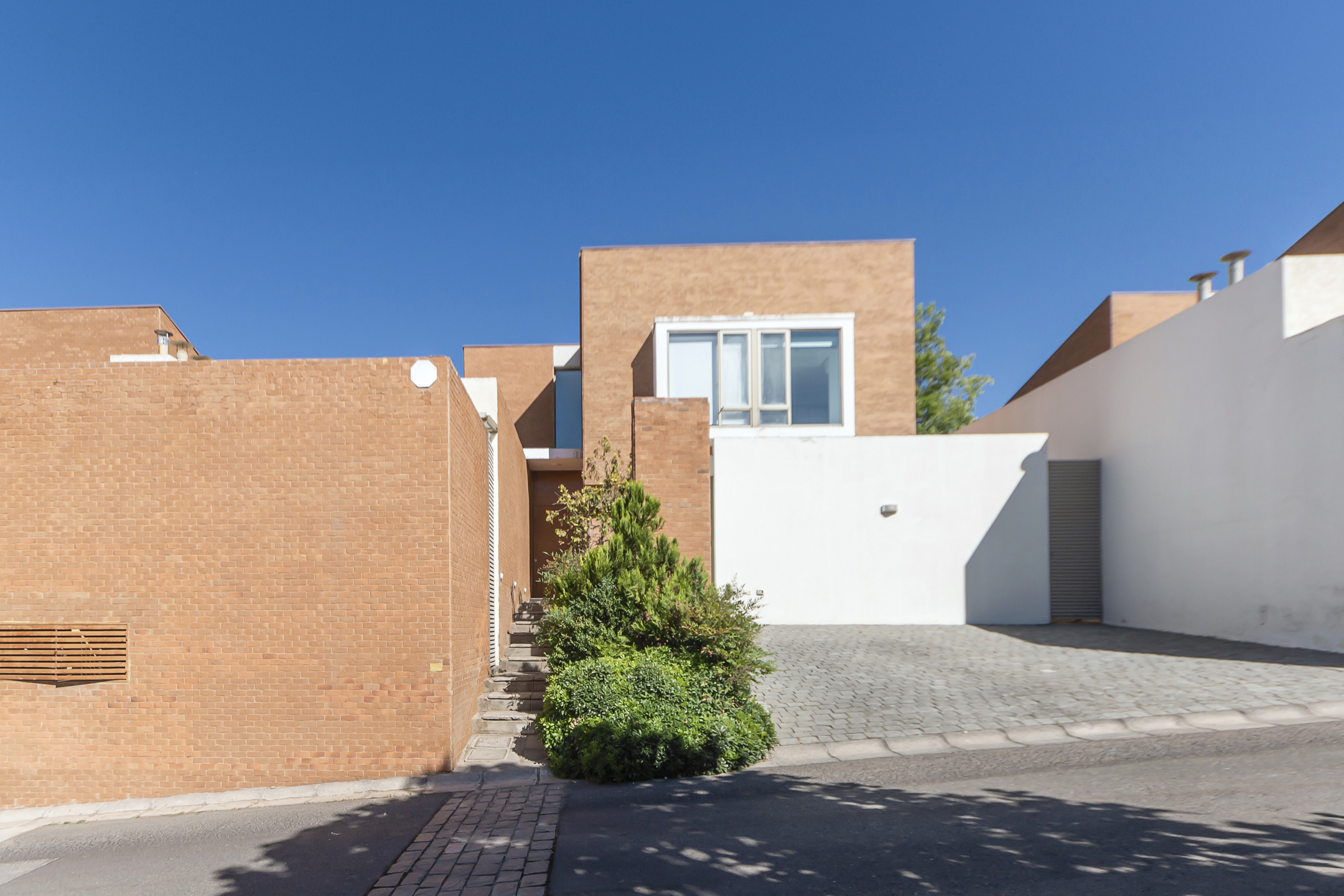  Mediterranean-style house in a gated community - 物件實景