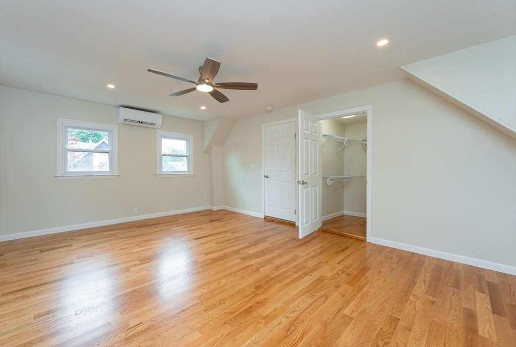 Hamilton, Massachusetts, 01982, United States, 3 Bedrooms Bedrooms, ,2 BathroomsBathrooms,Residential,For Sale,1934634