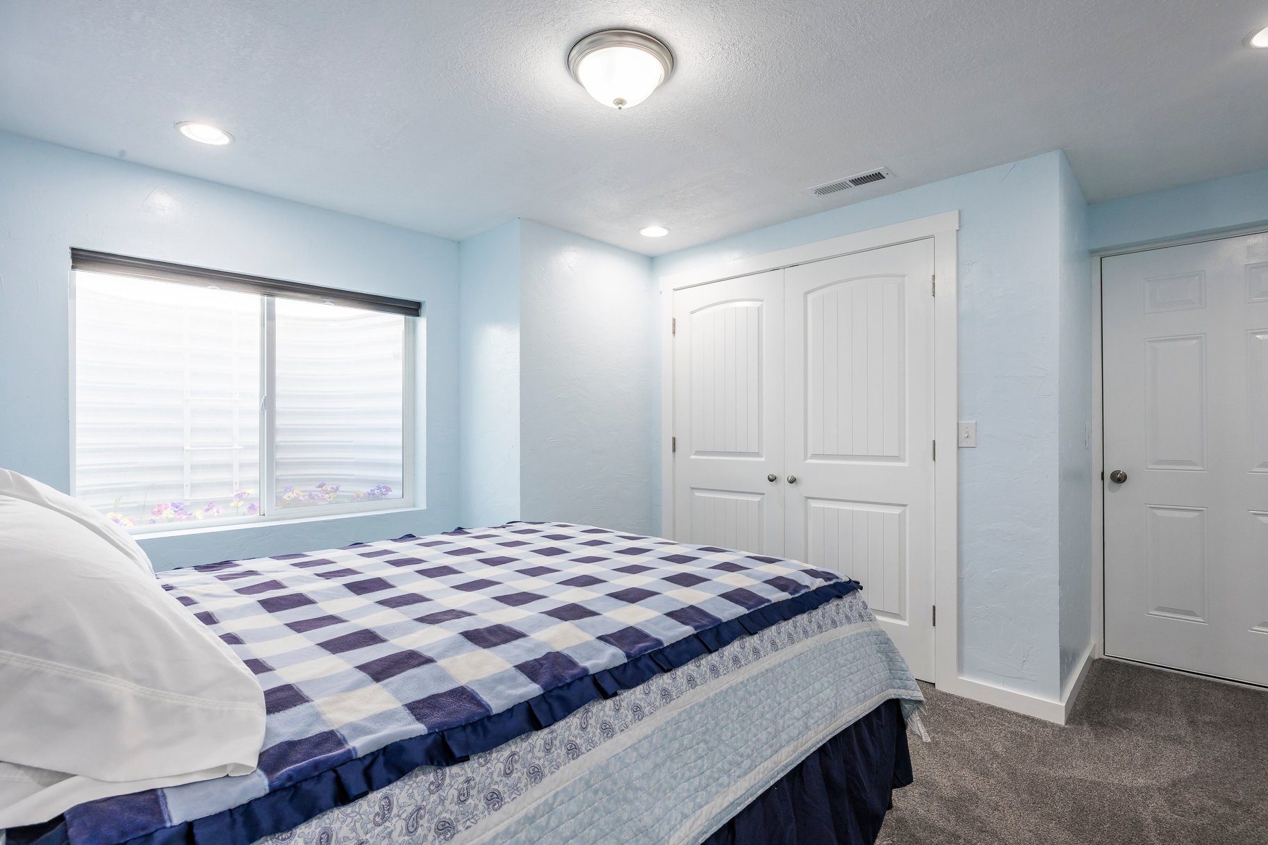  Walk to Shops, Cafés & Mountain View Village — Fully Finished Herriman Two-Story - 物件實景