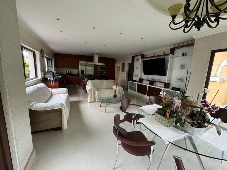 Lerma, Estado de méxico, 52005, Mexico, 5 Bedrooms Bedrooms, ,5 BathroomsBathrooms,Residential,For Sale,2003120