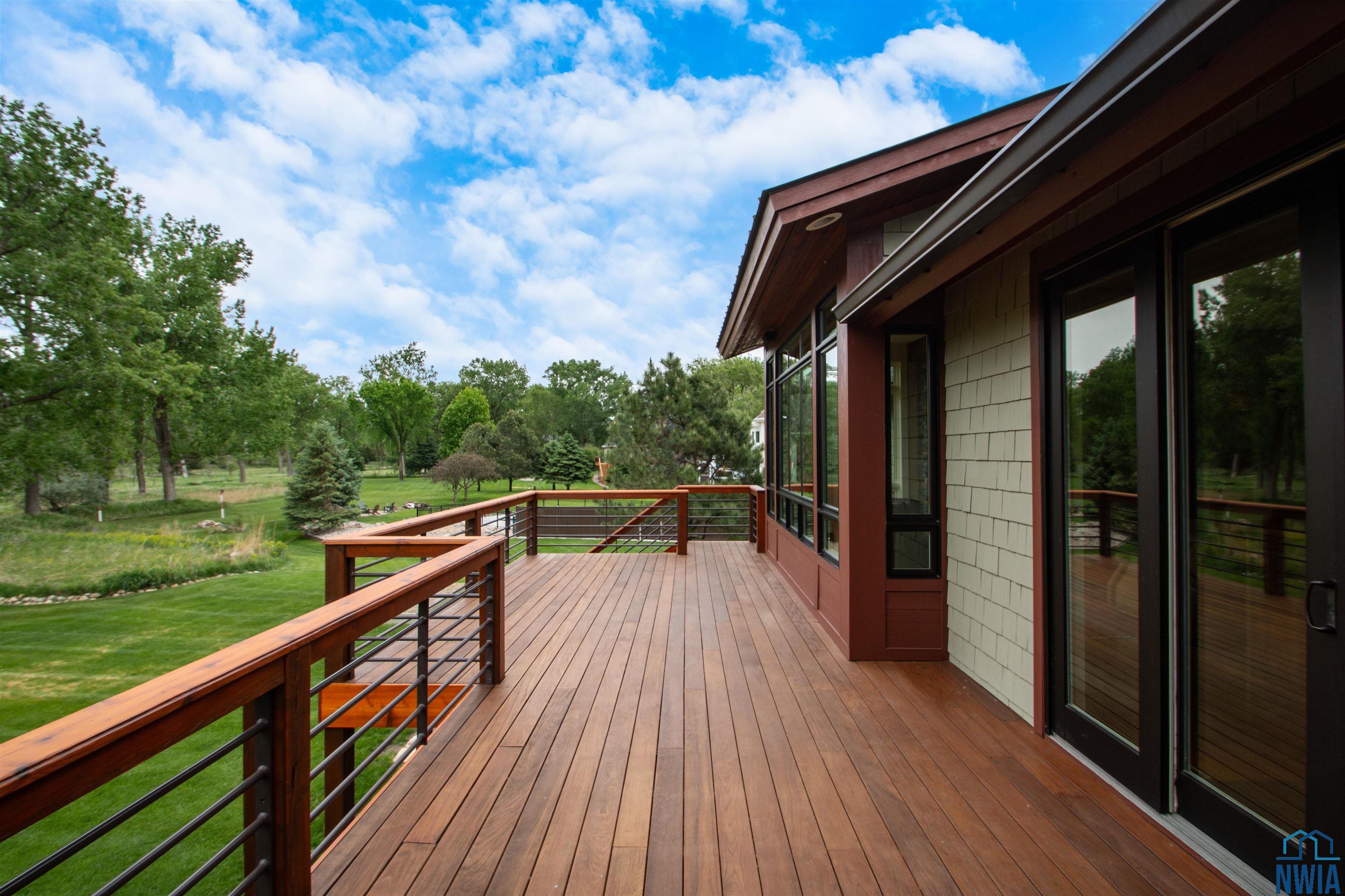 Jefferson, South Dakota, 57038, United States, 5 Bedrooms Bedrooms, ,3 BathroomsBathrooms,Residential,For Sale,1977840