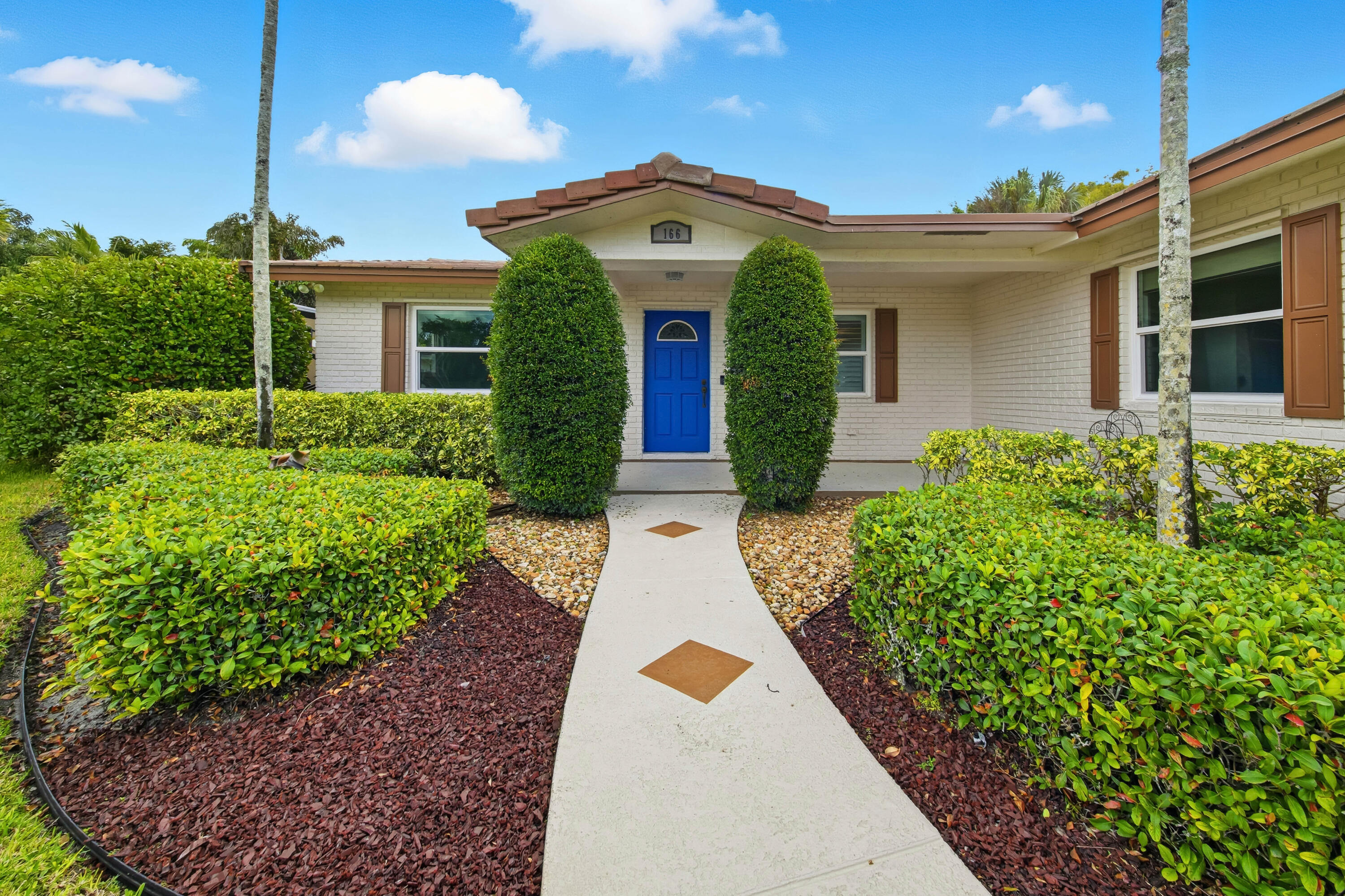 Royal Palm Beach, Florida, 33411, United States, 3 Bedrooms Bedrooms, ,3 BathroomsBathrooms,Residential,For Sale,1970121