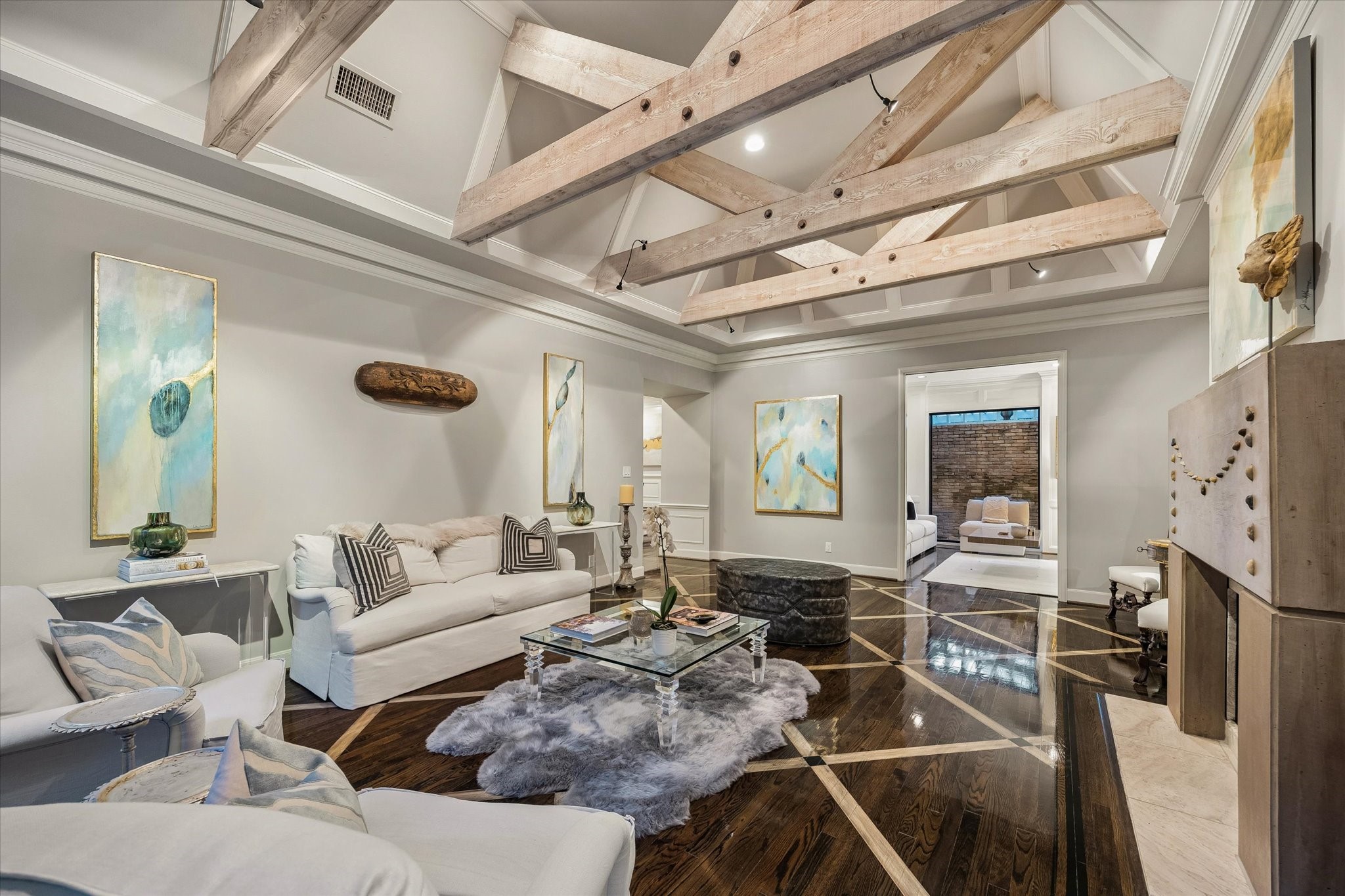  991 S Post Oak Lane - 物件實景