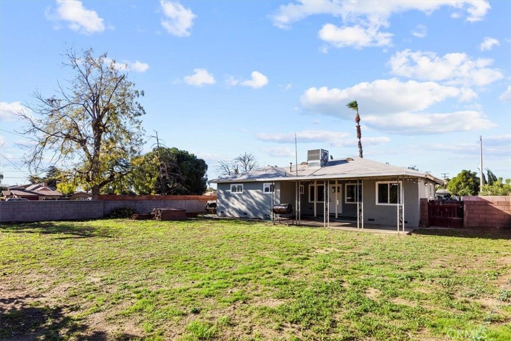 Rialto, California, 92376, United States, 4 Bedrooms Bedrooms, ,2 BathroomsBathrooms,Residential,For Sale,2006075