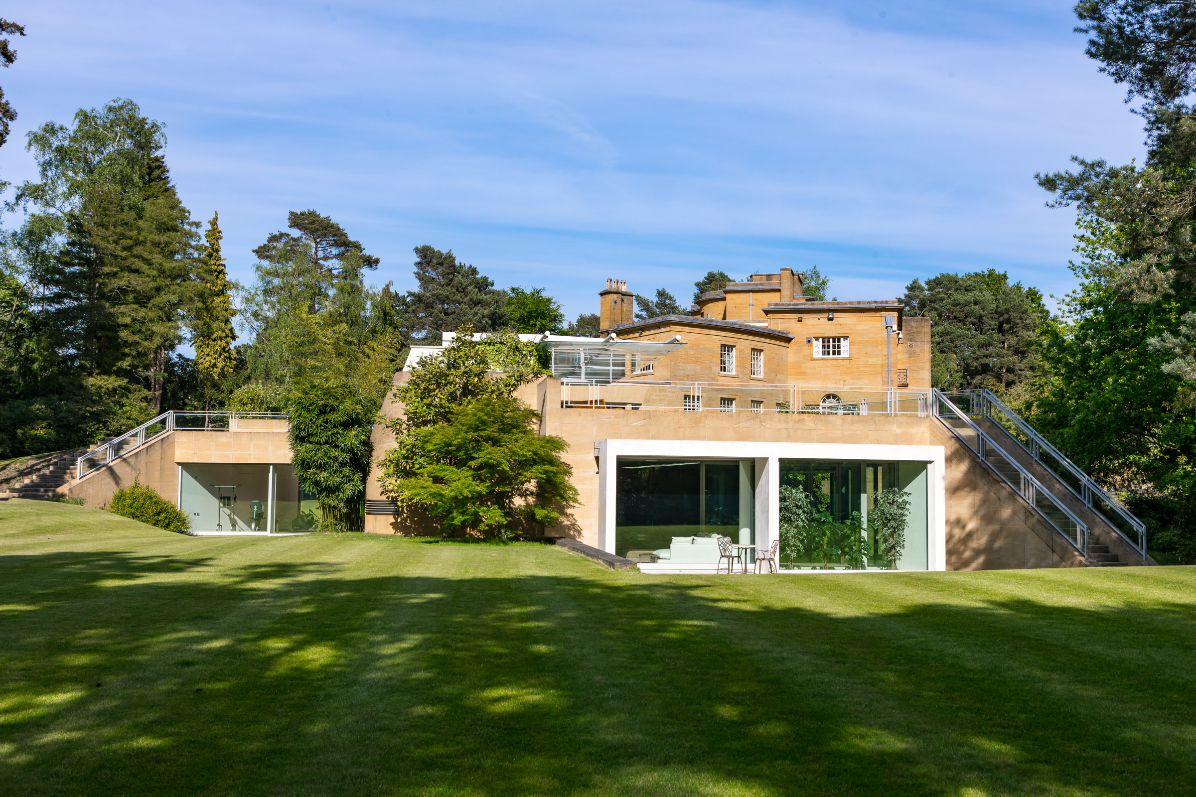  A Landmark Art Deco Estate on St George’s Hill - 物件實景