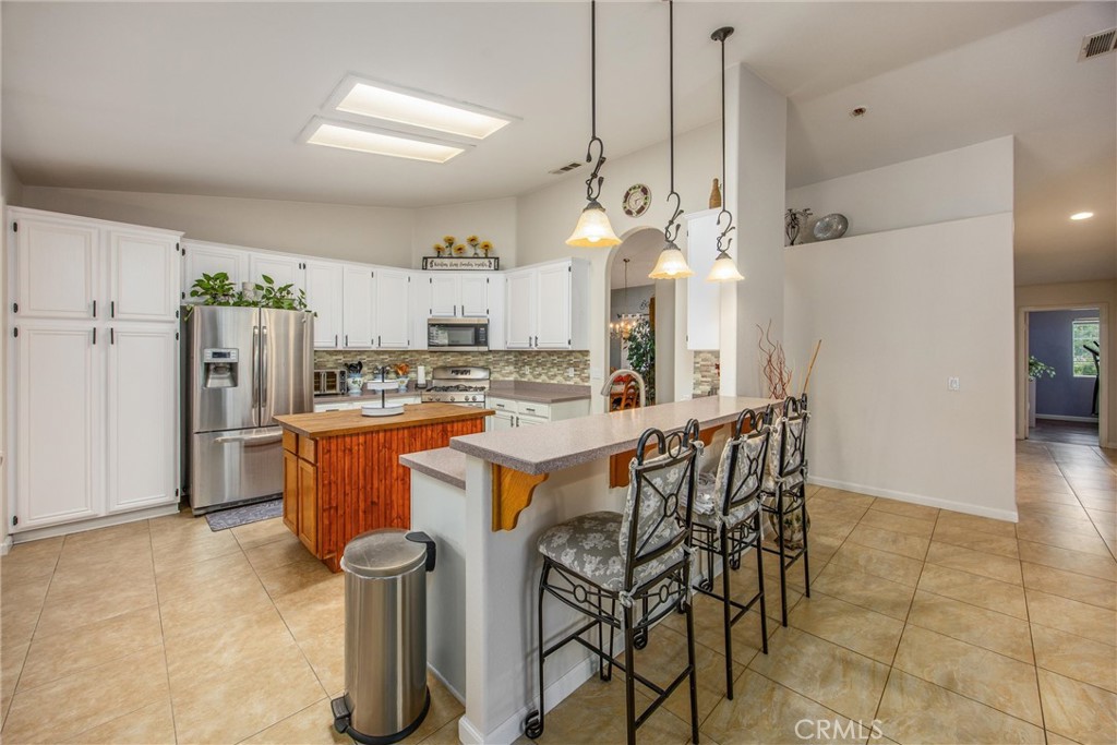 Apple Valley, California, 92307, United States, 5 Bedrooms Bedrooms, ,3 BathroomsBathrooms,Residential,For Sale,2049361