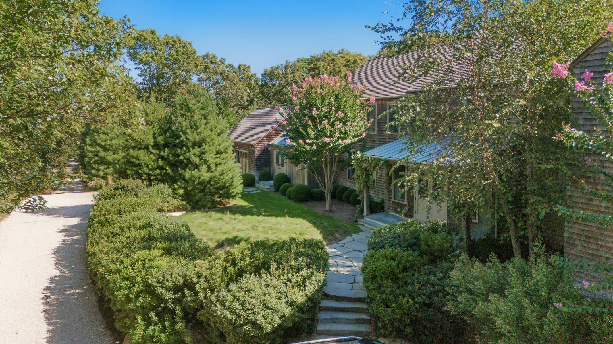  Dazzling East Hampton Compound Featured in Architectural Digest - 物件實景