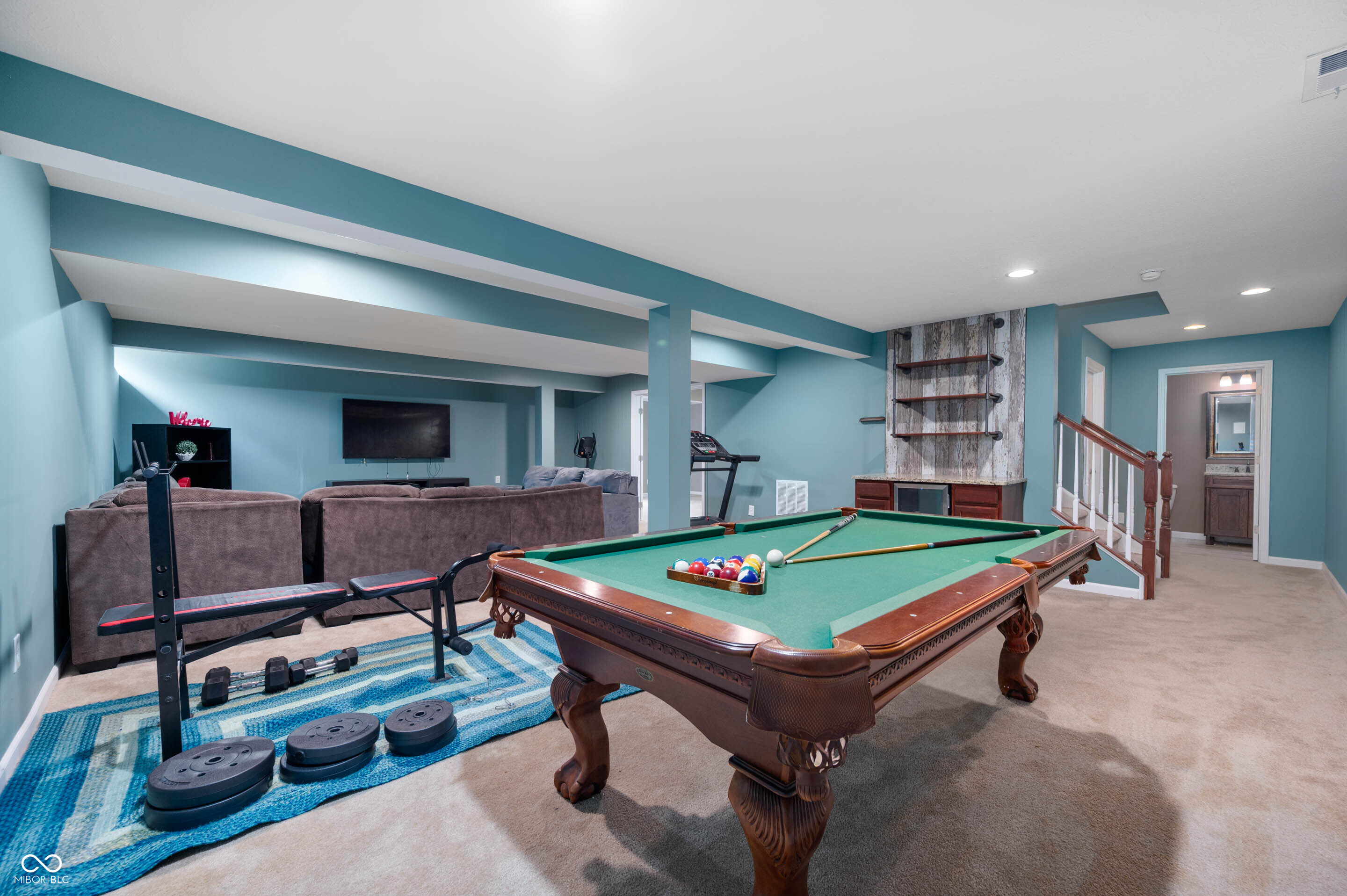 Greenwood, Indiana, 46143, United States, 5 Bedrooms Bedrooms, ,4 BathroomsBathrooms,Residential,For Sale,1879324