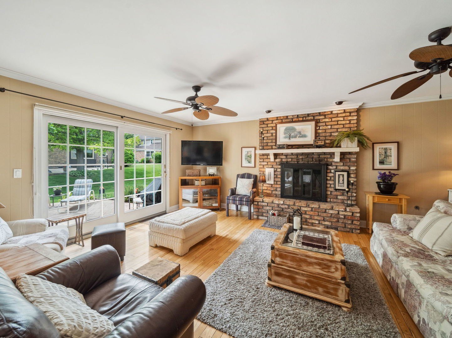 Oak Brook, Illinois, 60523, United States, 5 Bedrooms Bedrooms, ,3 BathroomsBathrooms,Residential,For Sale,2005653