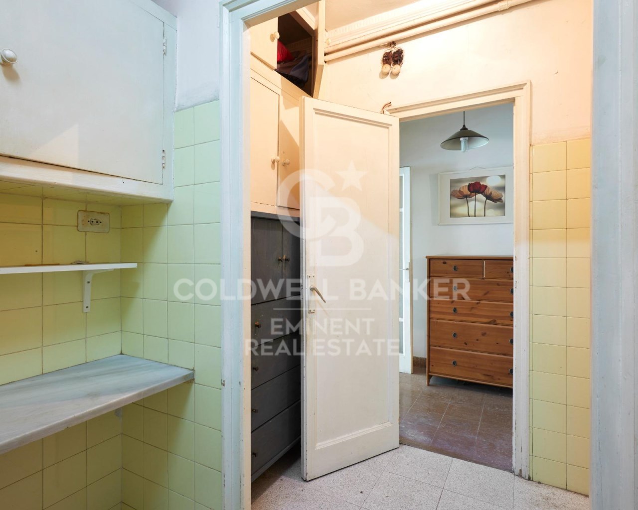 Barcelona, Catalonia, ES, 5 Bedrooms Bedrooms, ,2 BathroomsBathrooms,Residential,For Sale,1784996