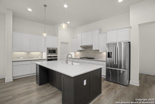 Boerne, Texas, 78006, United States, 4 Bedrooms Bedrooms, ,3 BathroomsBathrooms,Residential,For Sale,1848970