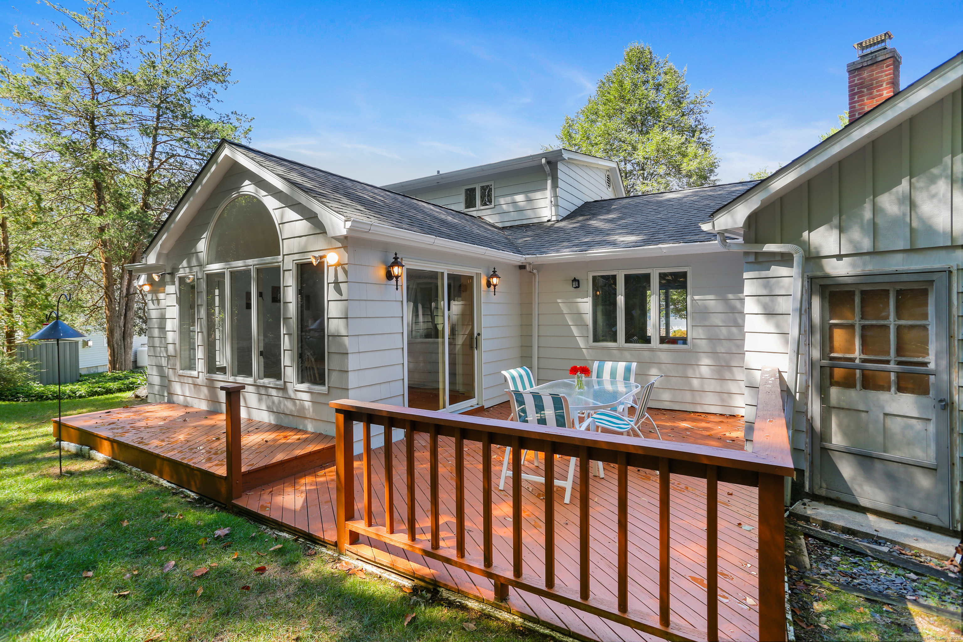 Fairfield, Connecticut, 06825, United States, 4 Bedrooms Bedrooms, ,3 BathroomsBathrooms,Residential,For Sale,1934186