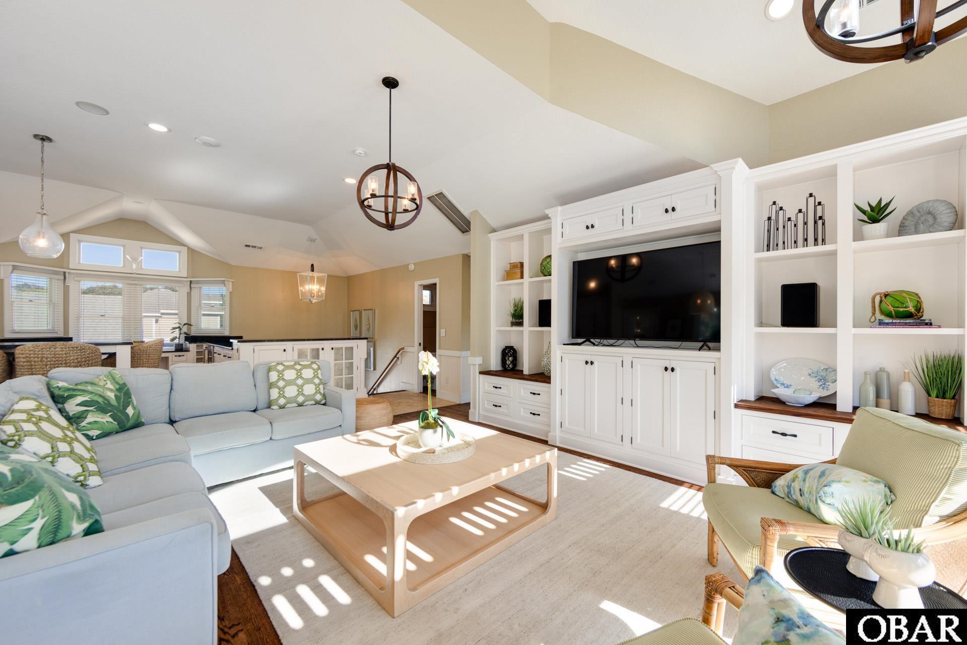 Duck, North Carolina, 27949, United States, 6 Bedrooms Bedrooms, ,7 BathroomsBathrooms,Residential,For Sale,1994366