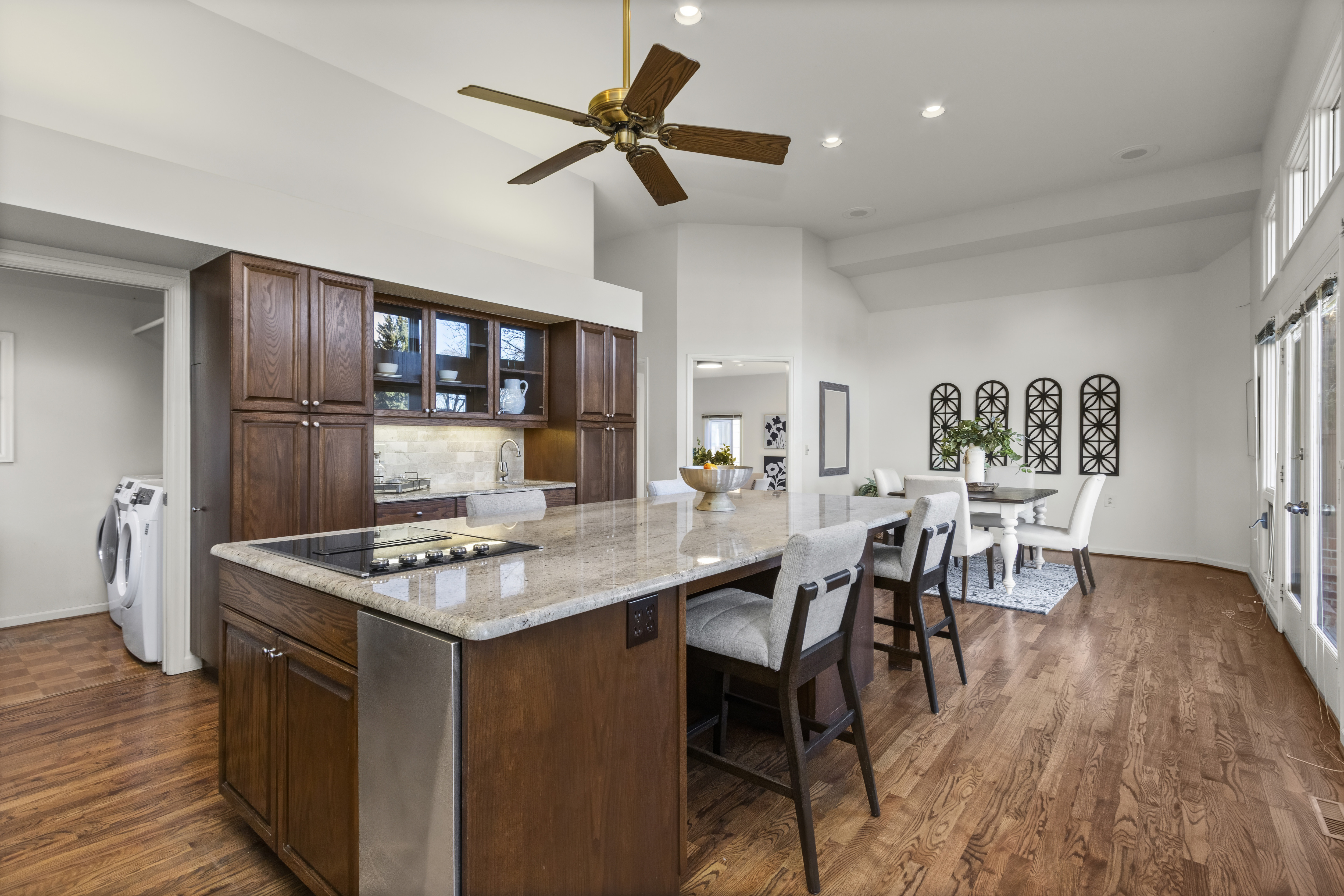  Cottonwood Pointe Home Tucked Along the 9th Fairway of Fort Collins Country Club - 物件實景