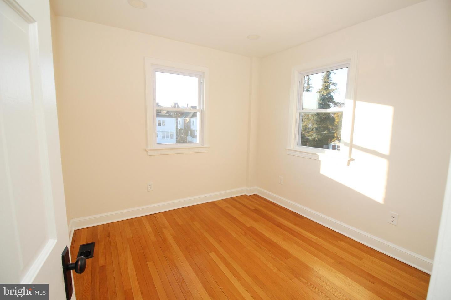 WASHINGTON, District of Columbia, 20012, United States, 4 Bedrooms Bedrooms, ,4 BathroomsBathrooms,Residential,For Sale,1783865