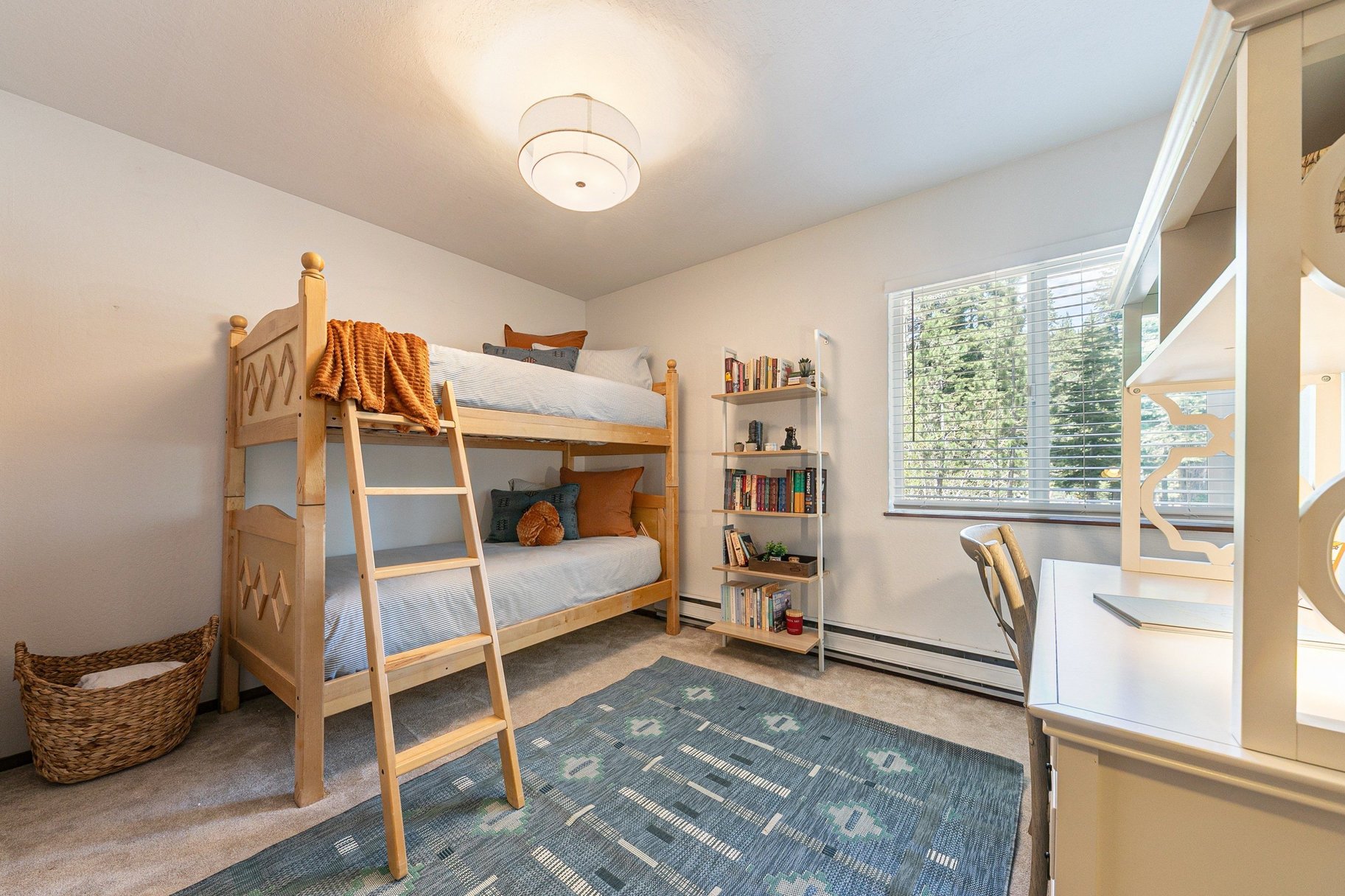  The Tahoe Cabin You’ve Been Waiting For - 物件實景