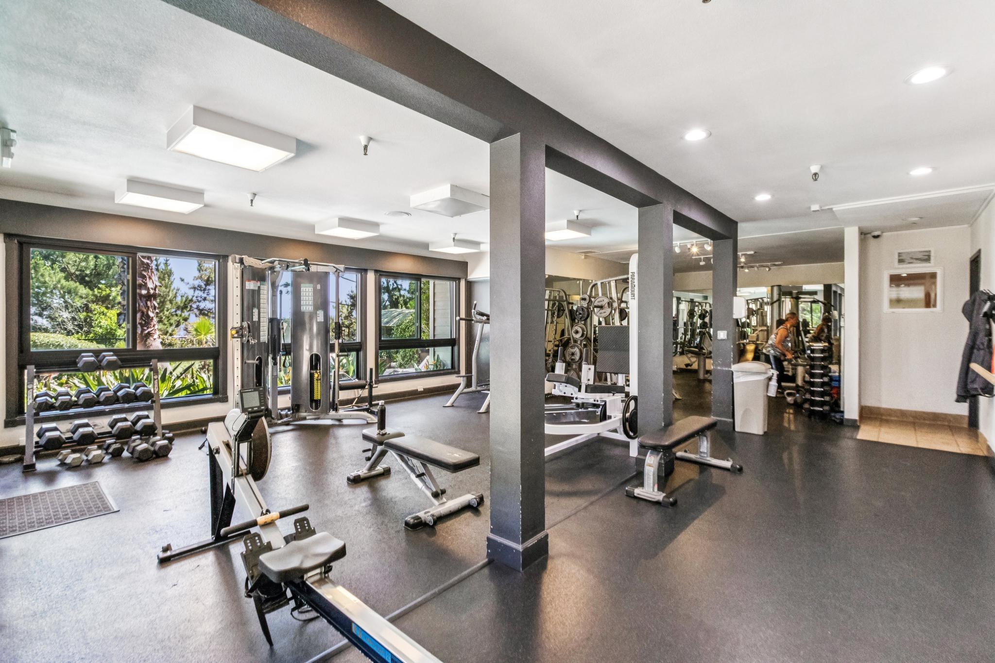  Top floor panoramic view remodeled condo - 物件實景