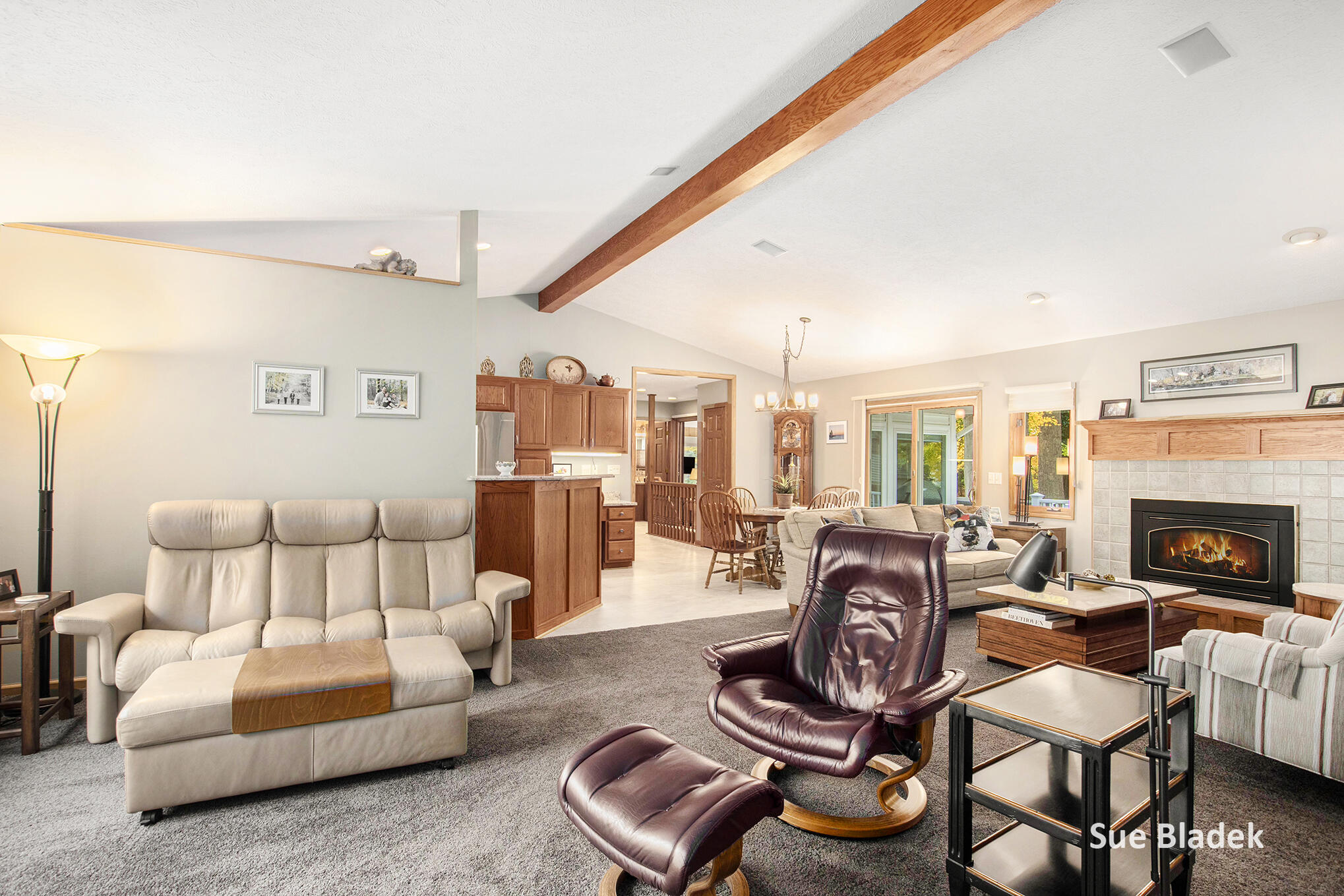 Holland, Michigan, 49424, United States, 3 Bedrooms Bedrooms, ,3 BathroomsBathrooms,Residential,For Sale,1989003