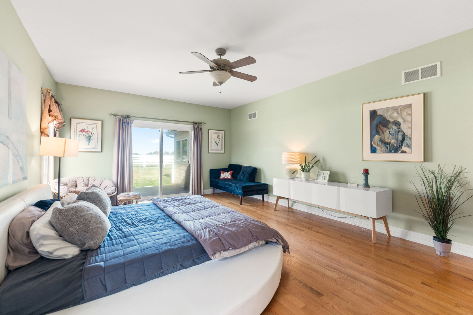 Sheridan, Illinois, 60551, United States, 3 Bedrooms Bedrooms, ,2 BathroomsBathrooms,Residential,For Sale,1994761