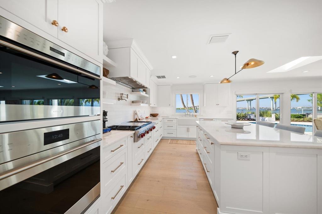 Largo, Florida, 33770, United States, 3 Bedrooms Bedrooms, ,4 BathroomsBathrooms,Residential,For Sale,1989168