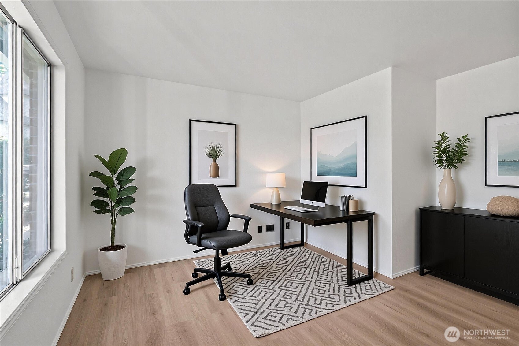 Sammamish, Washington, 98029, United States, 4 Bedrooms Bedrooms, ,3 BathroomsBathrooms,Residential,For Sale,1984048