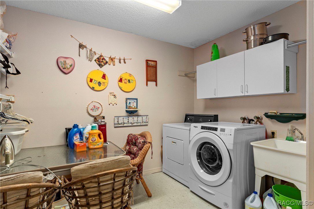 Inverness, Florida, 34450, United States, 2 Bedrooms Bedrooms, ,3 BathroomsBathrooms,Residential,For Sale,2005210