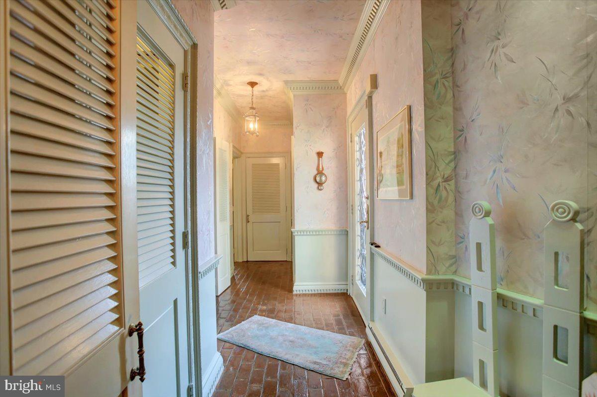 Waynesboro, Pennsylvania, 17268, United States, 4 Bedrooms Bedrooms, ,4 BathroomsBathrooms,Residential,For Sale,1731407