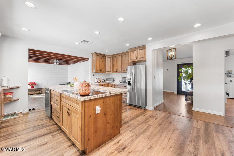 Lancaster, California, 93536, United States, 3 Bedrooms Bedrooms, ,2 BathroomsBathrooms,Residential,For Sale,2018083