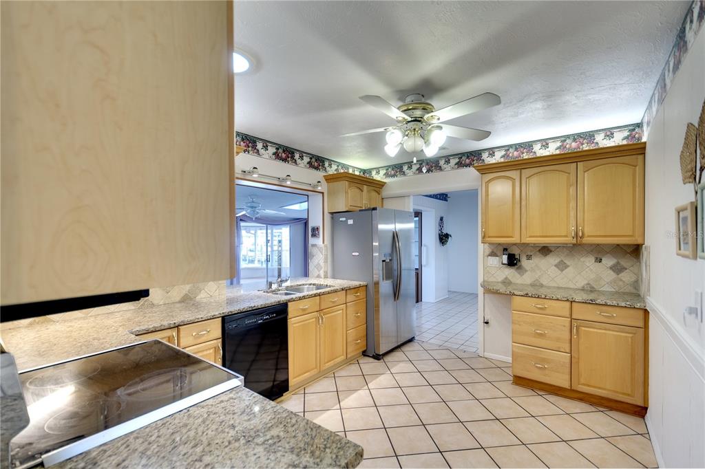 Bradenton, Florida, 34210, United States, 4 Bedrooms Bedrooms, ,2 BathroomsBathrooms,Residential,For Sale,1696879
