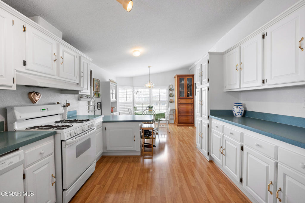 Ventura, California, 93001, United States, 3 Bedrooms Bedrooms, ,2 BathroomsBathrooms,Residential,For Sale,1921287