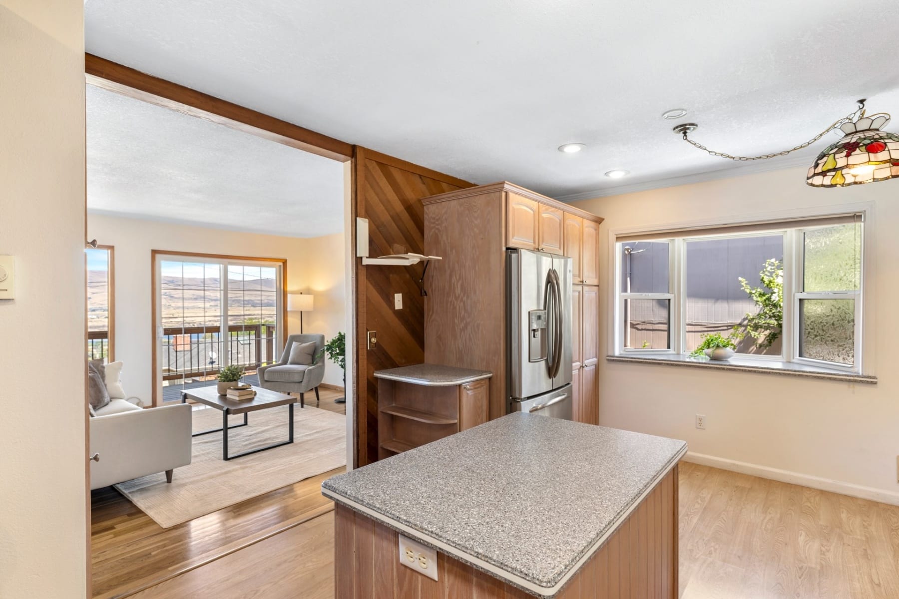  526 E SCENIC DR The Dalles, OR 97058 - 物件實景