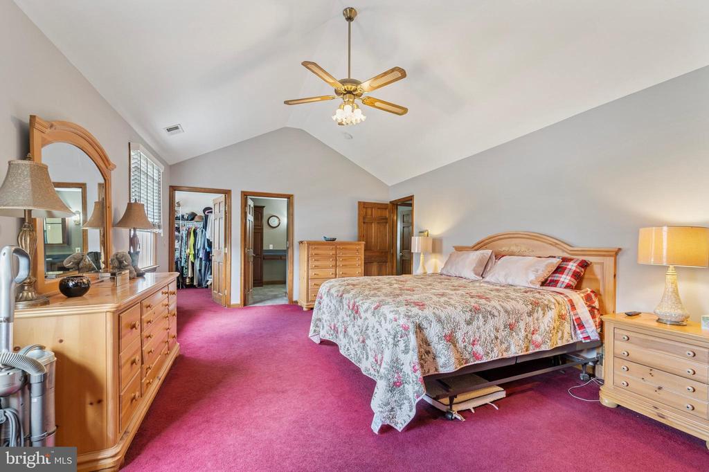 Hamilton, New Jersey, 08610, United States, 4 Bedrooms Bedrooms, ,3 BathroomsBathrooms,Residential,For Sale,1935134