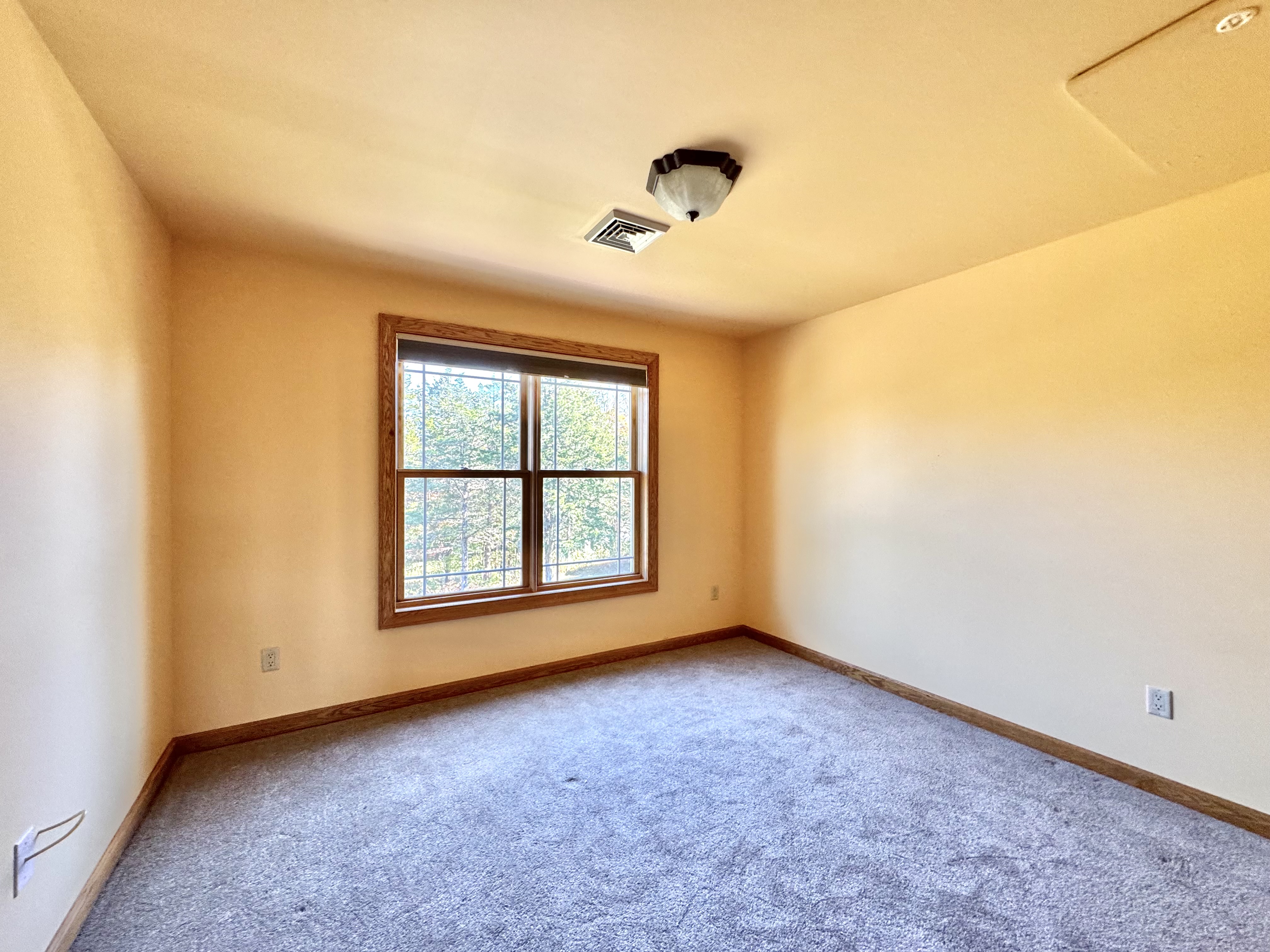 Catskill, New York, 12414, United States, 4 Bedrooms Bedrooms, ,3 BathroomsBathrooms,Residential,For Sale,1977487