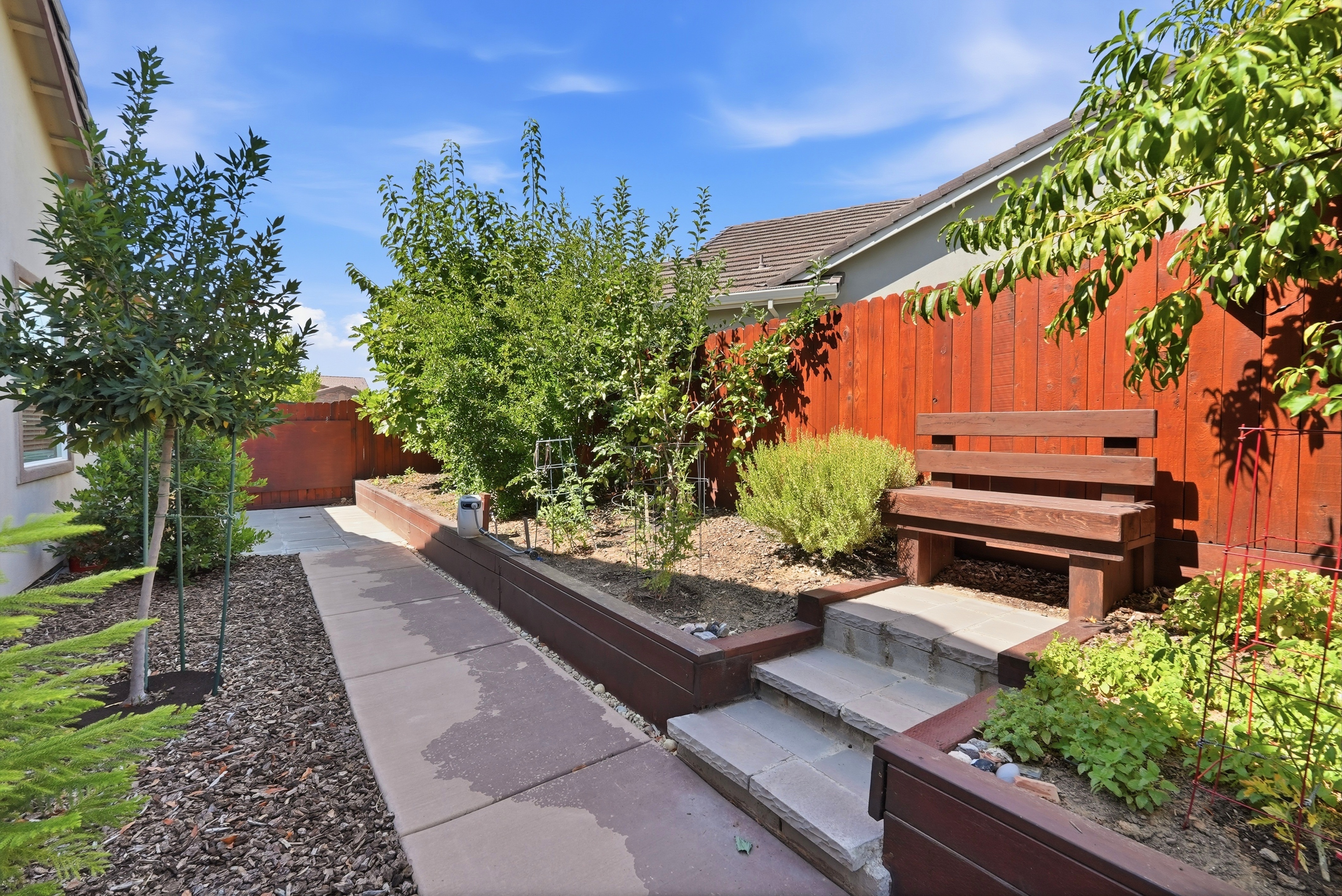  8339 Lollybush Court, Fair Oaks, CA 95628 - 物件實景