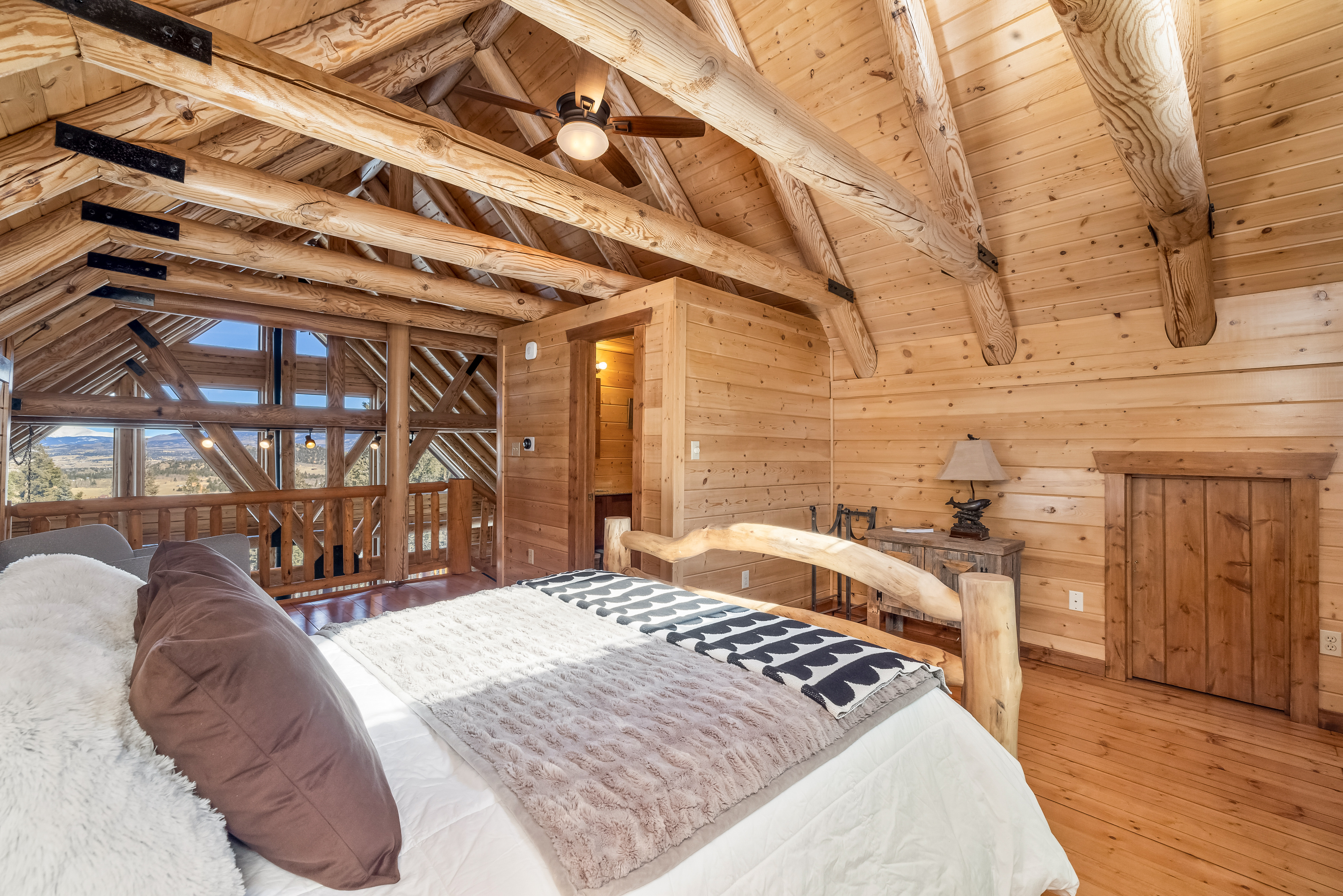  Prfect blend of rustic character and modern updates - 物件實景