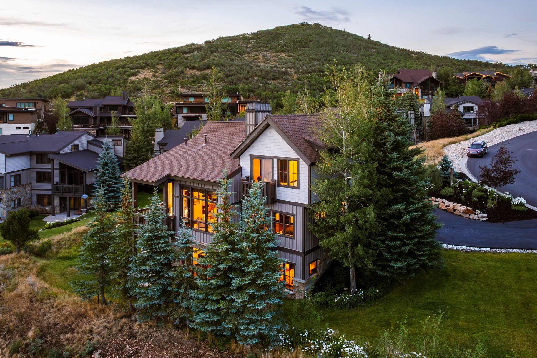  Freestanding South Facing Retreat with Spectacular Views - 物件實景