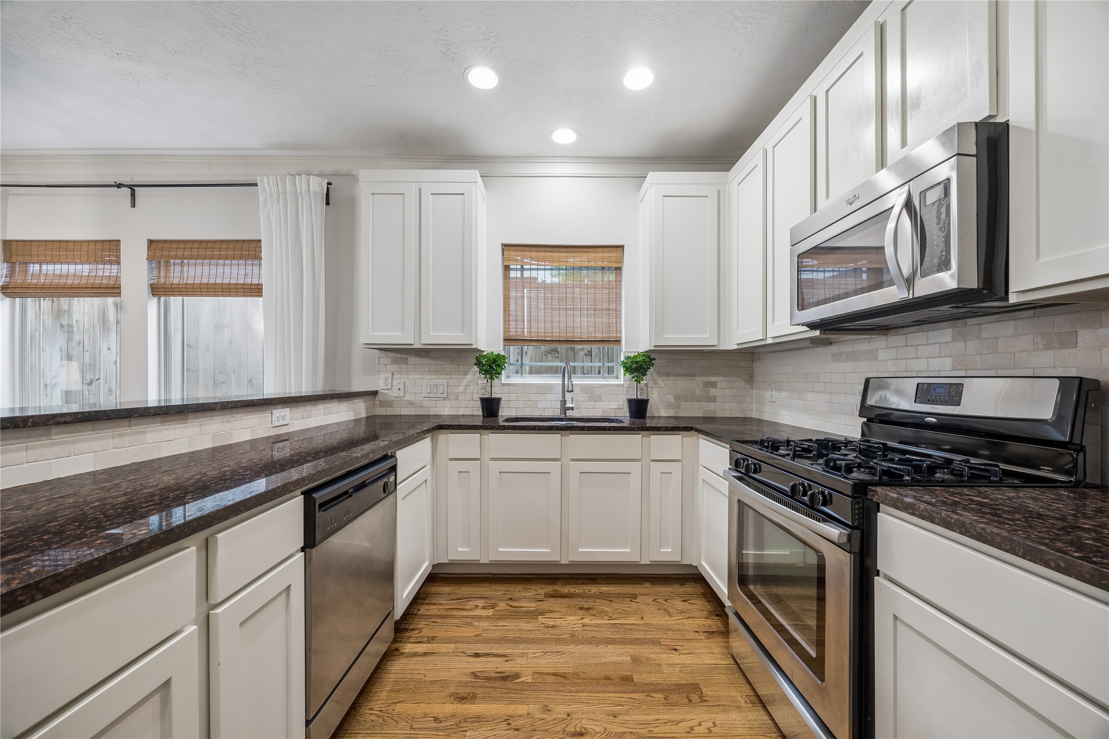  5924 Petty Street #3C - 物件實景