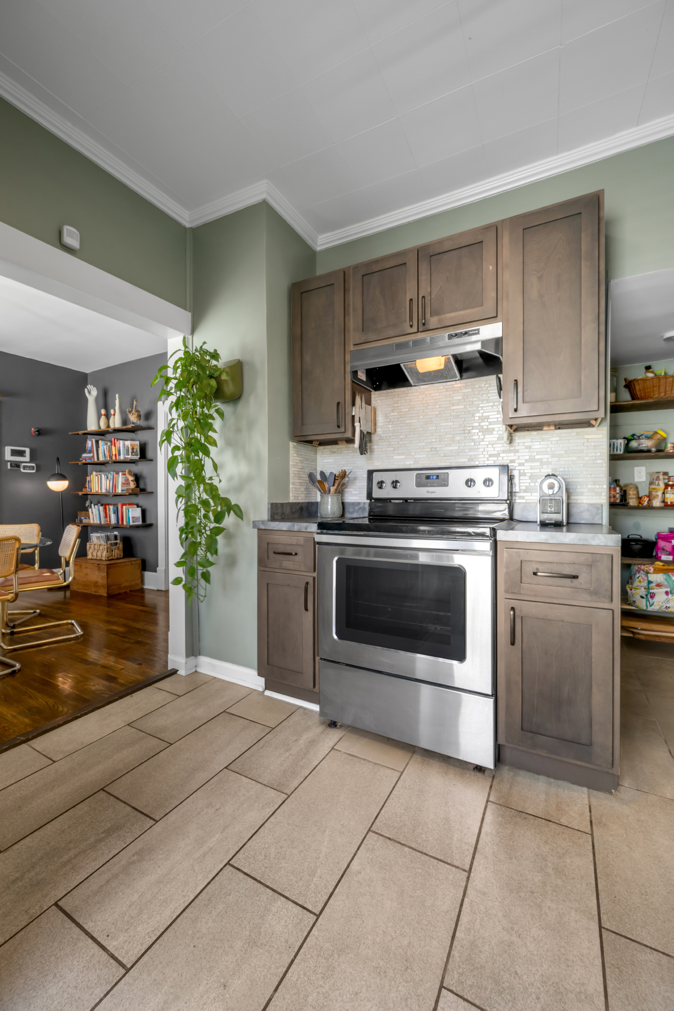  127 Delmont Drive - 物件實景