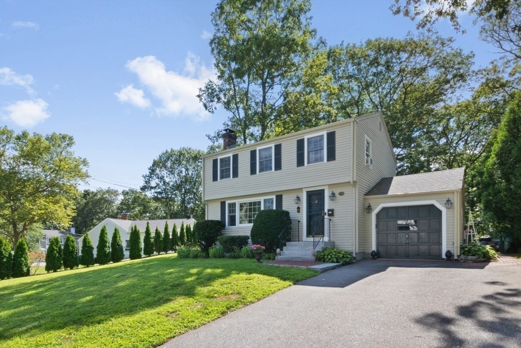 Westwood, Massachusetts, 02090, United States, 3 Bedrooms Bedrooms, ,2 BathroomsBathrooms,Residential,For Sale,1902303