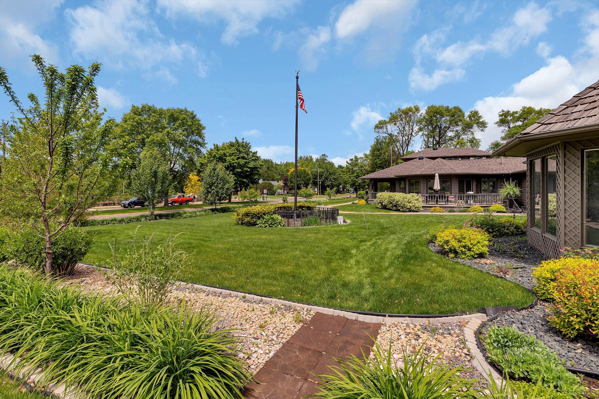 Saint Cloud, Minnesota, 56304, United States, 4 Bedrooms Bedrooms, ,4 BathroomsBathrooms,Residential,For Sale,1836908
