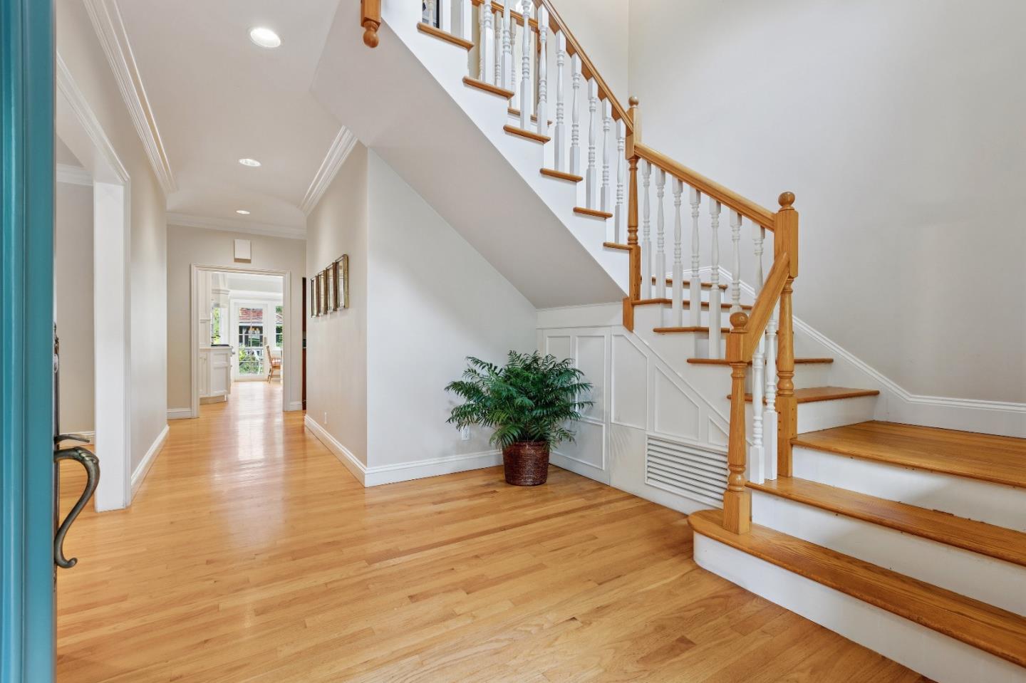 Burlingame, California, 94010, United States, 3 Bedrooms Bedrooms, ,3 BathroomsBathrooms,Residential,For Sale,1991997