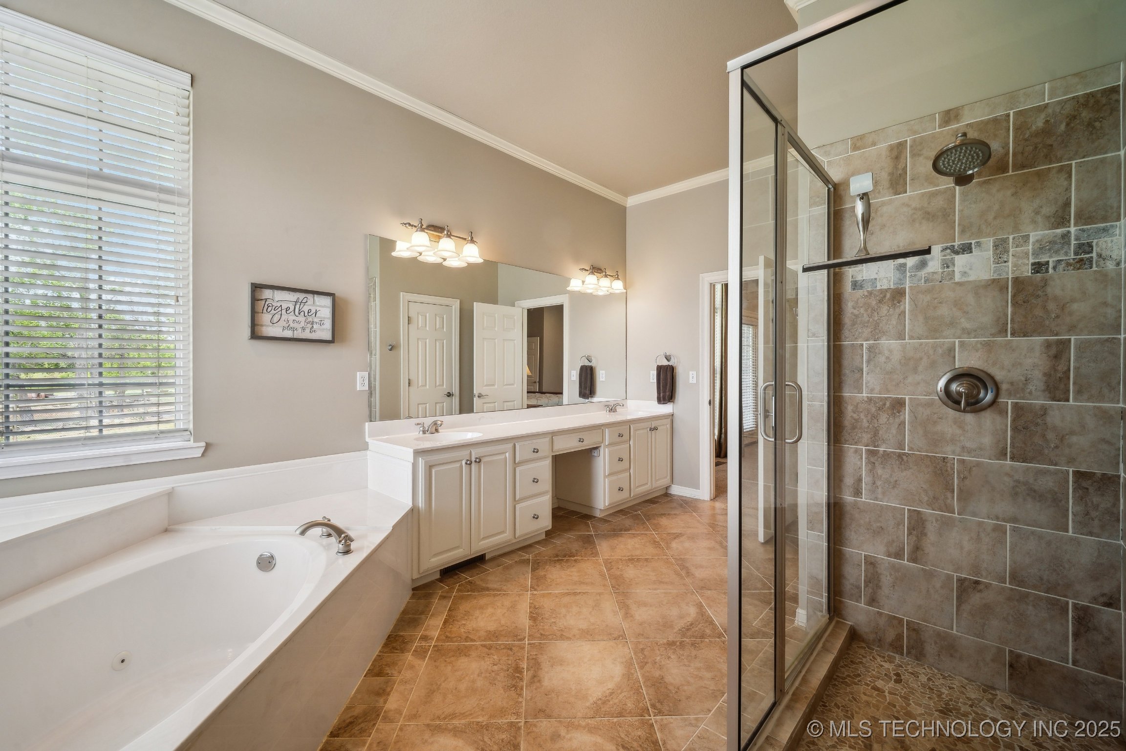 Claremore, Oklahoma, 74019, United States, 4 Bedrooms Bedrooms, ,4 BathroomsBathrooms,Residential,For Sale,1770559