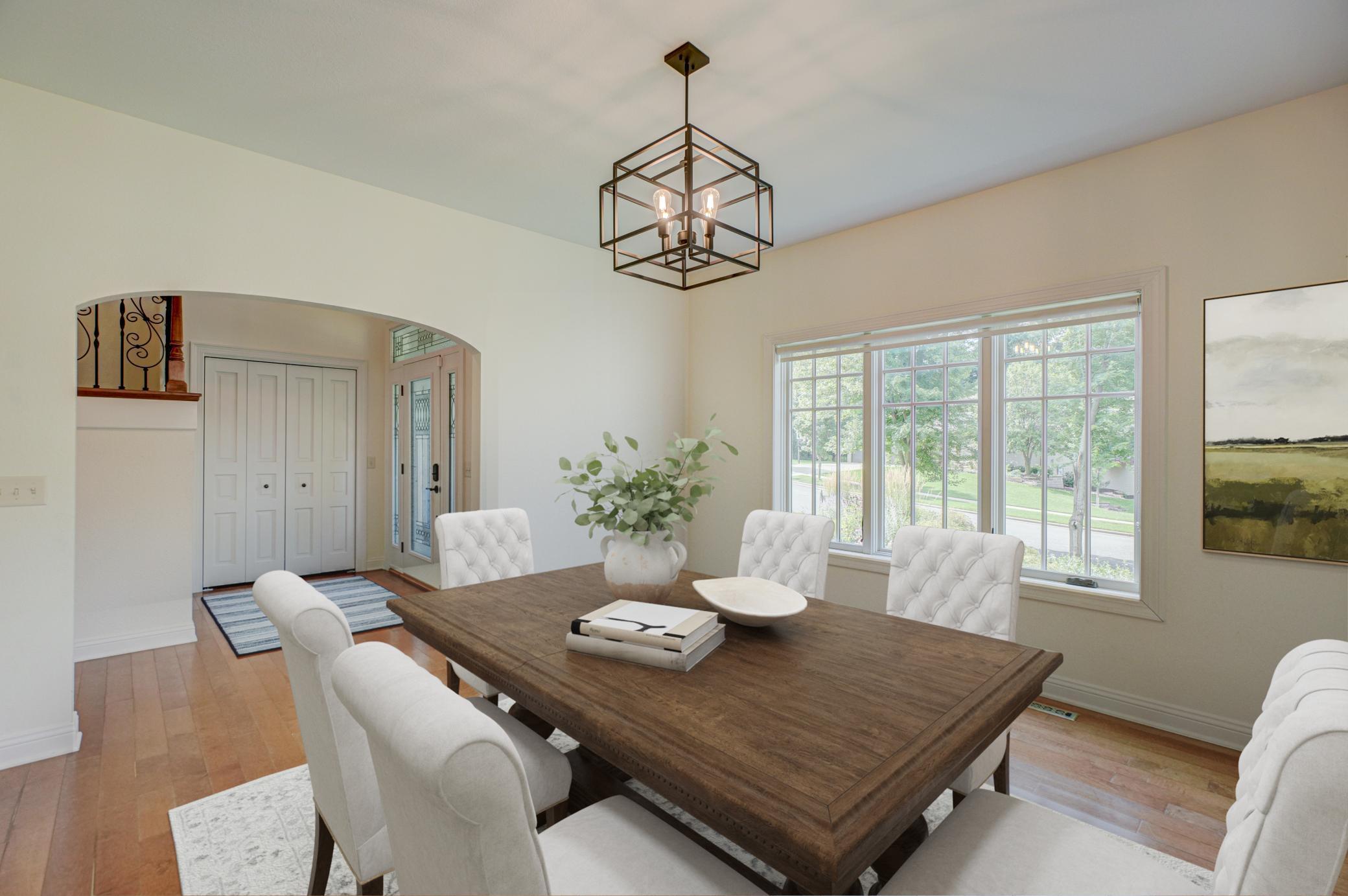 Eau Claire, Wisconsin, 54701, United States, 6 Bedrooms Bedrooms, ,2 BathroomsBathrooms,Residential,For Sale,1992855