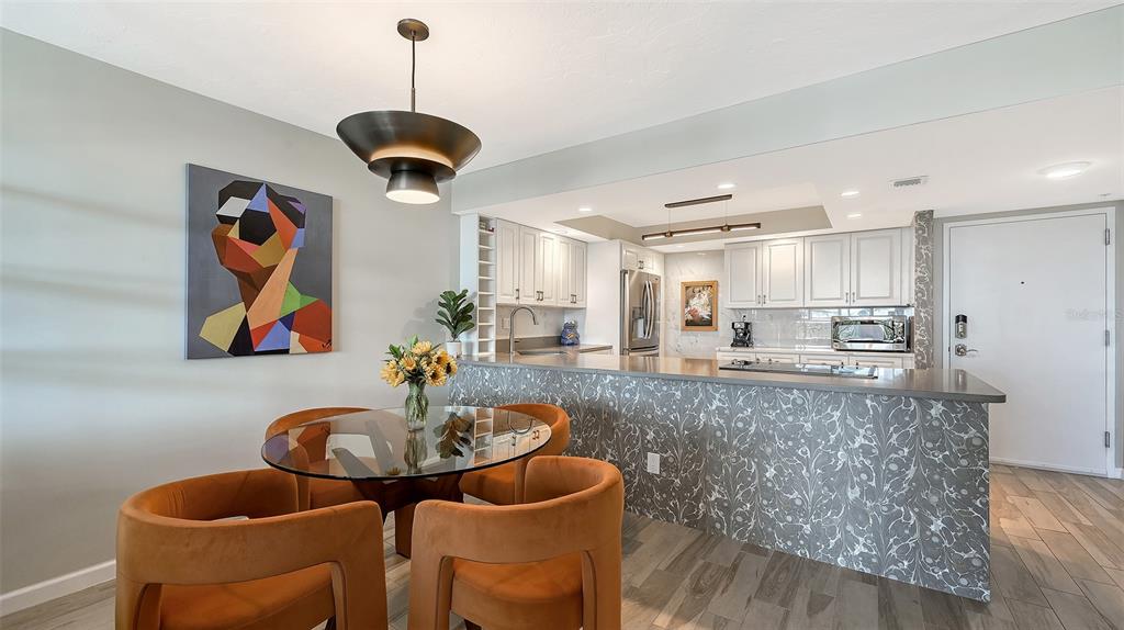 Sarasota, Florida, 34236, United States, 1 Bedroom Bedrooms, ,2 BathroomsBathrooms,Residential,For Sale,1985028