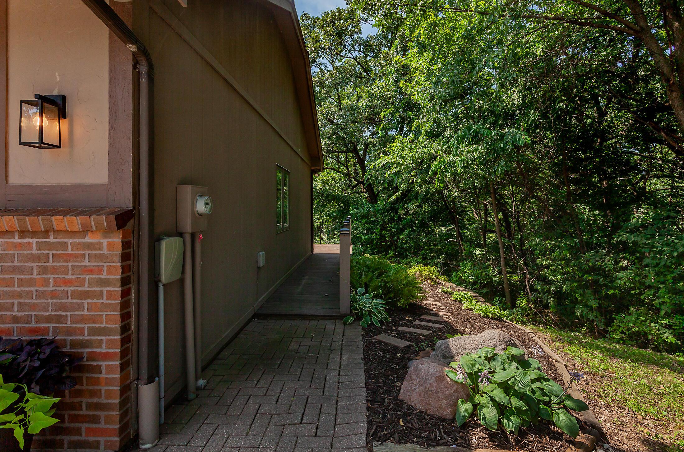 Kelley, Iowa, 50134, United States, 4 Bedrooms Bedrooms, ,2 BathroomsBathrooms,Residential,For Sale,1984612